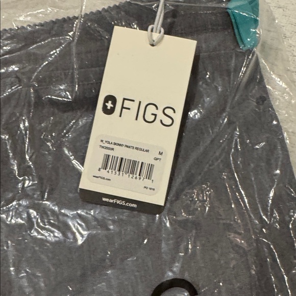 Figs Charcoal Scrub 3 pocket Top & YOLA skinny pants regular set w/figs mask - Picture 5 of 11